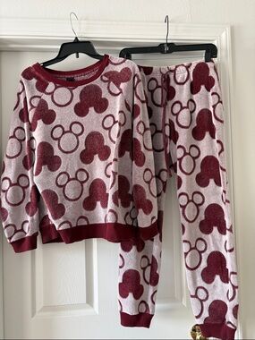 Disney two piece fleece pajama set Size L